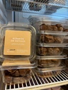 Bombon de datiles rellenos de pasta de maní bañados en chocolate 15 u Nutrisau